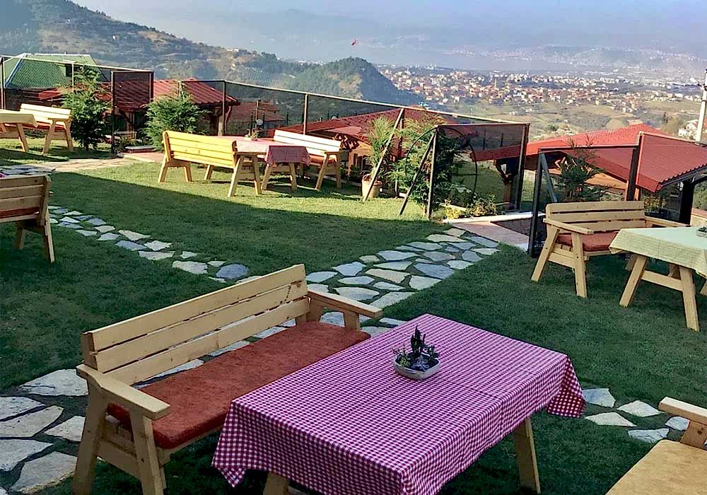 Çimen Üstü